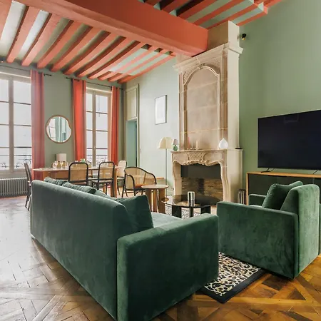 Superb Near Notre-dame Cathedral - Mobility Lease *