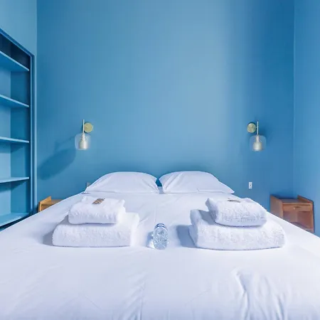 Superb Near Notre-dame Cathedral - Mobility Lease Apartment *