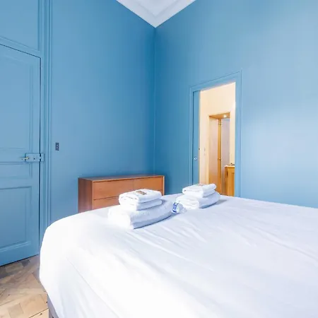 Apartment Superb Near Notre-dame Cathedral - Mobility Lease Paris