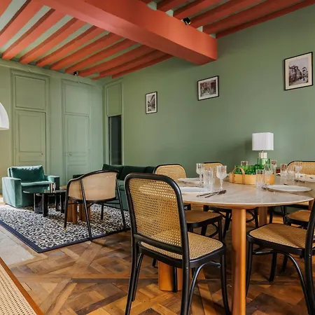 Superb Near Notre-dame Cathedral - Mobility Lease