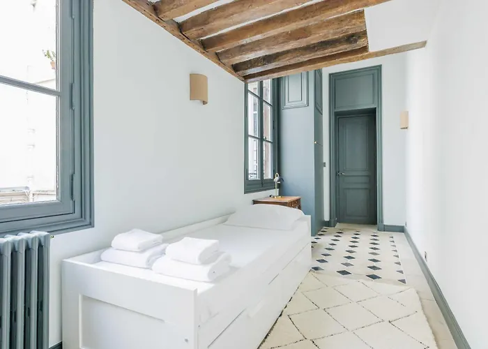 Superb Near Notre-dame Cathedral - Mobility Lease 아파트 파리