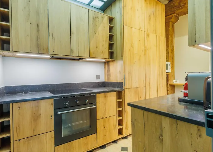 Superb Near Notre-dame Cathedral - Mobility Lease