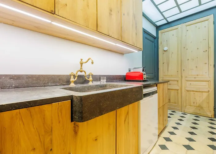 Superb Near Notre-dame Cathedral - Mobility Lease 파리
