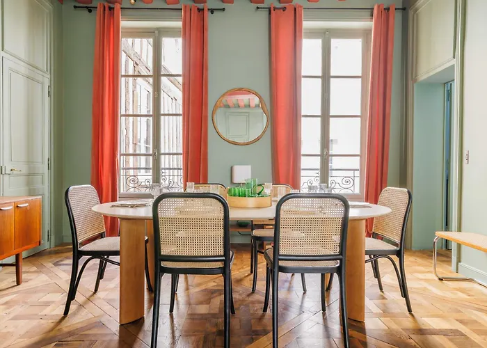 아파트 Superb Near Notre-dame Cathedral - Mobility Lease 파리